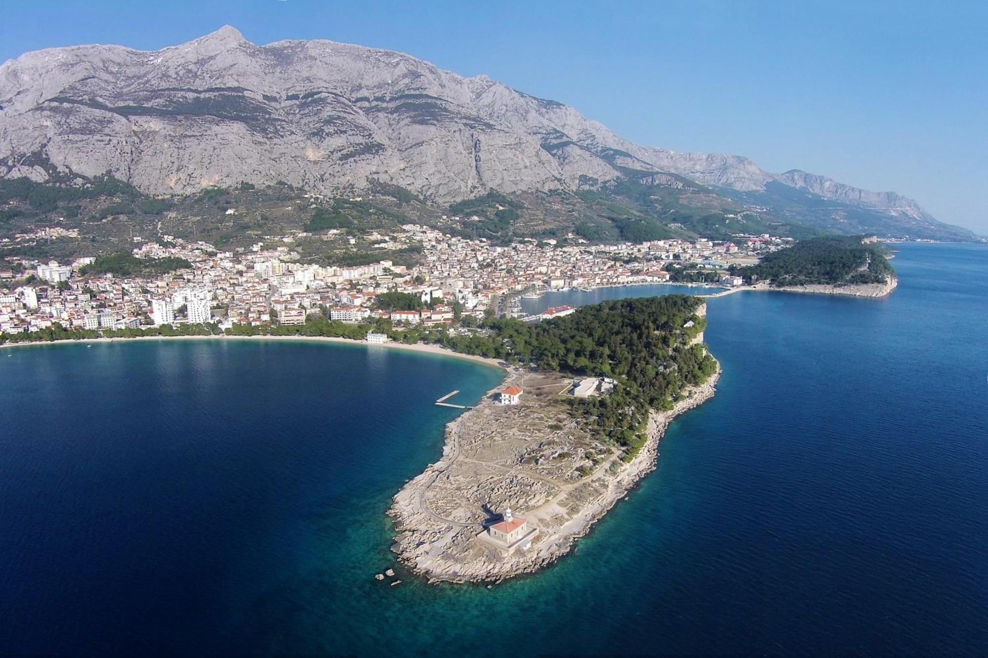 Apartment With A Parking Space - 22758 Makarska